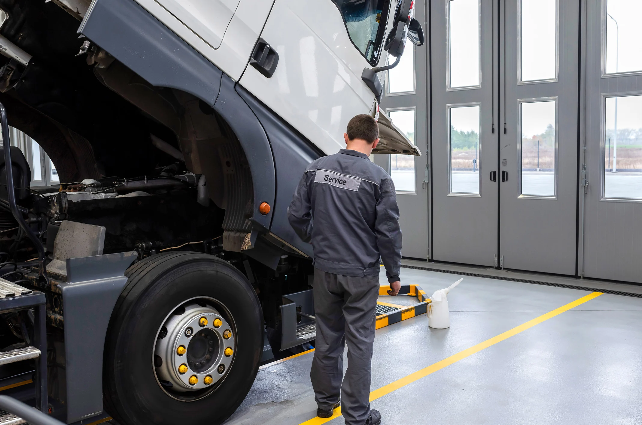 SARI Nutzfahrzeug im Werkstattservice